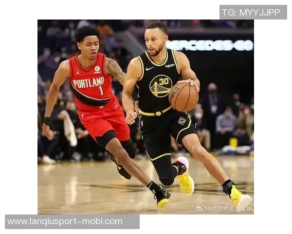 夏季训练不放松麦克丹尼尔斯运球节奏感十足轻松命中撤步三分球