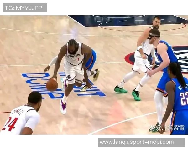 小卡采访时间仅七分钟引发关注球星采访为何如此短暂 小卡采访时间仅七分钟引发关注球星采访为何如此短暂