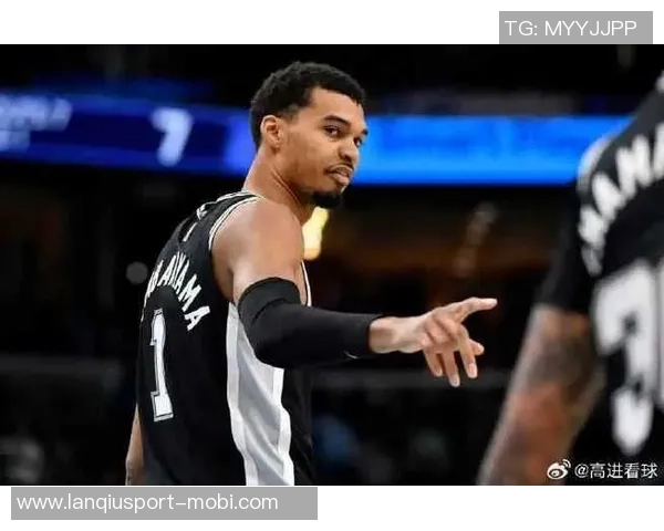 团队篮球显威力马刺在文班缺席情况下依然强势前行暂列西部第四